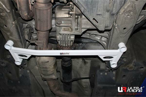 ULTRA RACING フロントメンバーブレース ACURA RL KB1 2004〜2012 LA4-2415