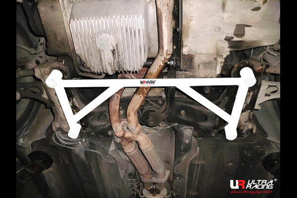 ULTRA RACING フロントメンバーブレース ALFA ROMEO 155 167A1E 1992/09〜1997/06 LA4-3936