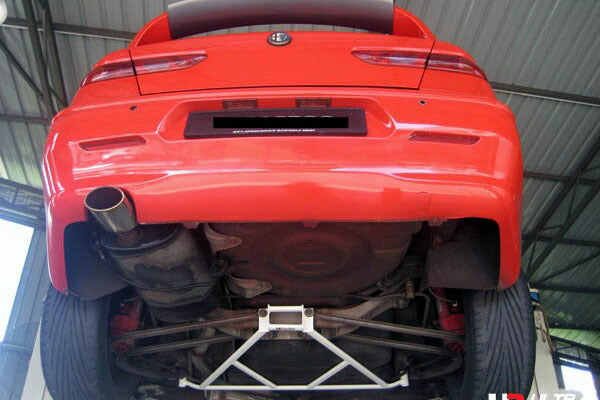 ULTRA RACING リアメンバーブレース ALFA ROMEO 156 932A2 1998/05〜2006/04 RL4-935