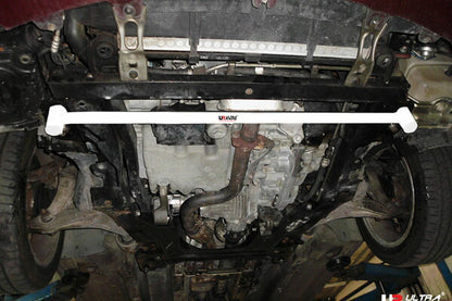 ULTRA RACING フロントメンバーブレース ALFA ROMEO 159 93932 2006/02〜2011/07 LA2-3503