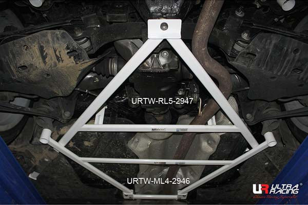 ULTRA RACING リアメンバーブレース BMW 3シリーズ F31 3D20 2012/01〜 RL5-2947