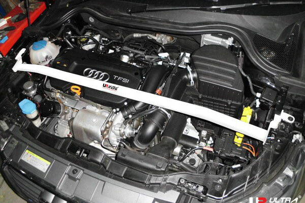 ULTRA RACING フロントタワーバー AUDI A1 8XCAX 2011/01〜 TW2-1832