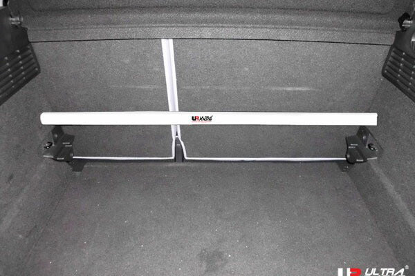 ULTRA RACING リアタワーバー AUDI A1 8XCAX 2011/01〜 RE2-1833