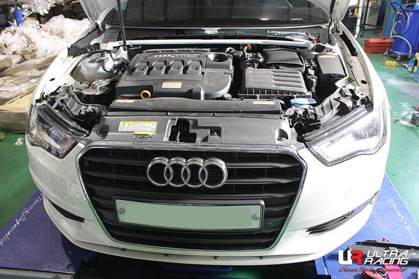 ULTRA RACING フロントタワーバー AUDI A3 8V  TW2-3047