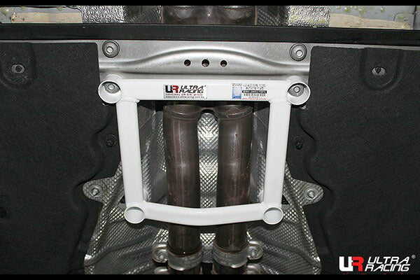 ULTRA RACING ミドルメンバーブレース AUDI A6(C7) 4GCGWS 2011/08〜 ML4-3011