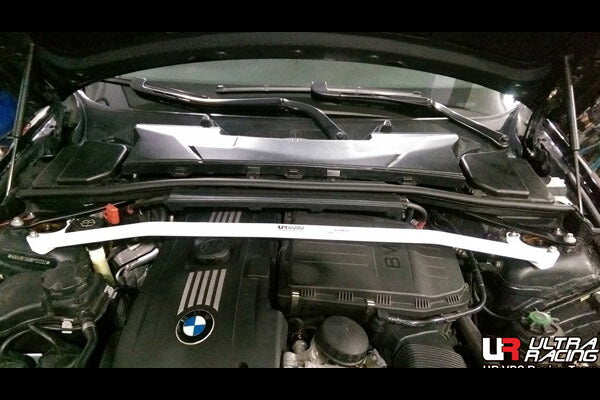 ULTRA RACING フロントタワーバー BMW 1シリーズ E82 UC30 2004/10〜2012/08 TW2-1796