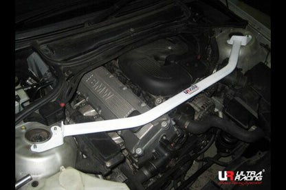ULTRA RACING フロントタワーバー BMW 3シリーズ E46 AL19 1998/07〜2005/02 TW2-176