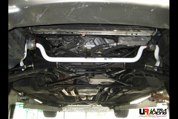 ULTRA RACING フロントスタビライザー BMW 3シリーズ E46 AM28 1998/07〜2005/02 AF27-264