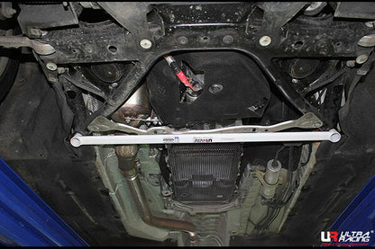 ULTRA RACING フロントメンバーブレース BMW 3シリーズ F31 3D20 2012/09〜2015/07 LA2-2543