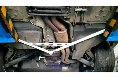 ULTRA RACING リアメンバーブレース BMW M3 E46 BL32 2001/01〜2007/08 RL3-2886