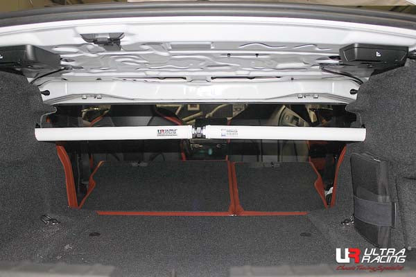 ULTRA RACING リアタワーバー BMW M4 F82 3C30 2014/07〜 RE2-3015A
