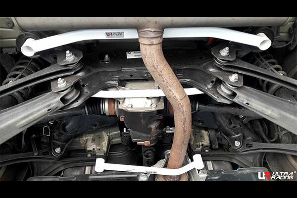 ULTRA RACING リアメンバーブレース BMW X3 F25 WX35 2011/03〜 RL2-2645