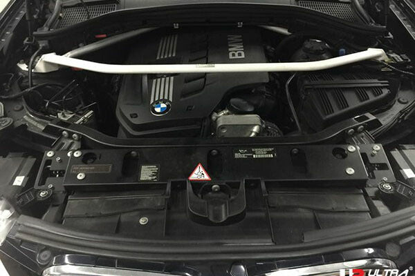 ULTRA RACING フロントタワーバー BMW X3 F25 WY20 2011/03〜 TW2-2888