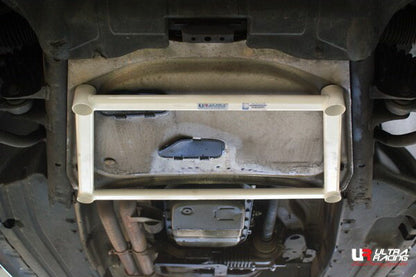 ULTRA RACING フロントメンバーブレース BMW X5 E53 FB44 2000/10〜2007/06 LA4-1702