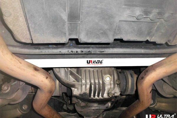 ULTRA RACING リアメンバーブレース BMW X5 E53 FB44 2000/10〜2007/06 RL2-1704