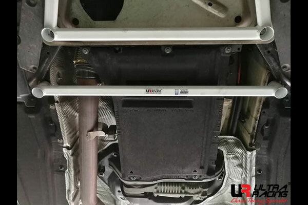 ULTRA RACING ミドルメンバーブレース BMW X5 F15 KT20 2015/09〜2018/06 ML2-3409