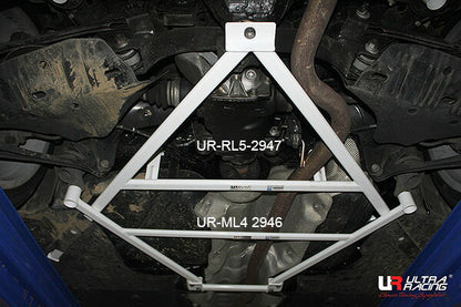 ULTRA RACING ミドルメンバーブレース BMW 3シリーズ F31 3D20 2012/09〜2015/07 ML4-2946