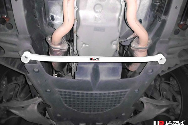 ULTRA RACING フロントメンバーブレース CADILLAC CTS X322B 2008/01〜2013/08 LA2-1827