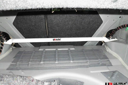 ULTRA RACING リアタワーバー CADILLAC CTS X322B 2008/01〜2013/08 RE2-1831