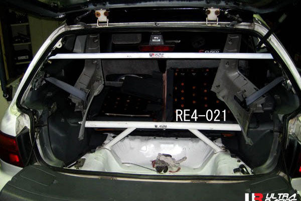 ULTRA RACING リアタワーバー ホンダ シビック EK9 1995/09〜2000/09 RE4-021
