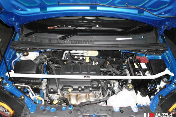 ULTRA RACING フロントタワーバー CHEVROLET ソニック KT300 2011/11〜2016/01 TW2-2012