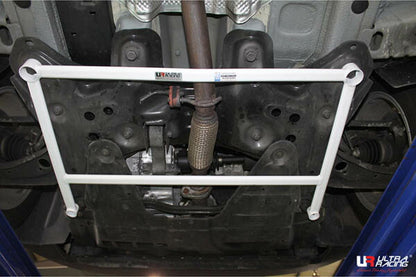 ULTRA RACING フロントメンバーブレース FIAT 500 31209 2008/03〜 LA4-2433