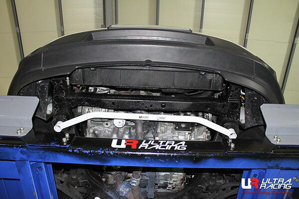 ULTRA RACING フロントメンバーブレース FORD エクスプローラー 1FMHK8 2011/05〜2016/12 LA2-2663