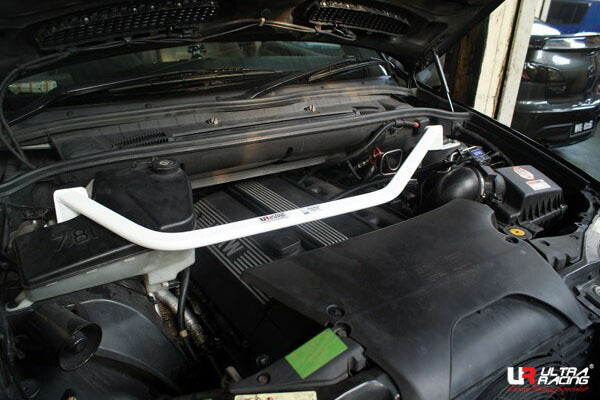 ULTRA RACING フロントタワーバー BMW X5 E53 FA30/FA30N 2000/10〜2006/09 TW2-1701