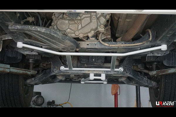 ULTRA RACING ミドルメンバーブレース FORD エベレスト  2015〜 ML4-3406