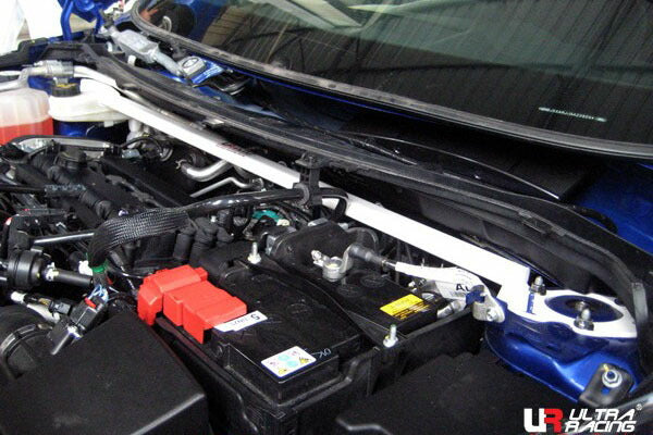 ULTRA RACING フロントタワーバー FORD フィエスタ WF0FYJ 2004/04〜2008/03 TW2-1156