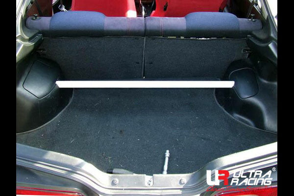 ULTRA RACING リアタワーバー ホンダ インテグラ DC2 1993/05〜2001/07 RE2-1099