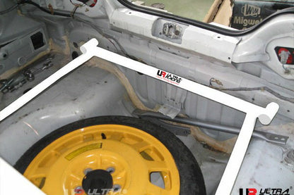 ULTRA RACING リアタワーバー ホンダ インテグラ DC5 2001/07〜2007/02 RE4-1088