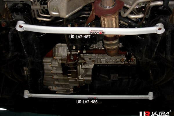 ULTRA RACING フロントメンバーブレース ホンダ オデッセイ RB1 2003/10〜2008/10 LA2-487