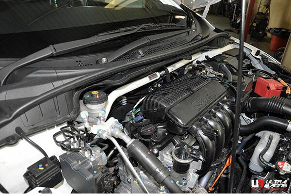 ULTRA RACING フロントタワーバー ホンダ グレイス GM6 2014/12〜 TW2-2773A