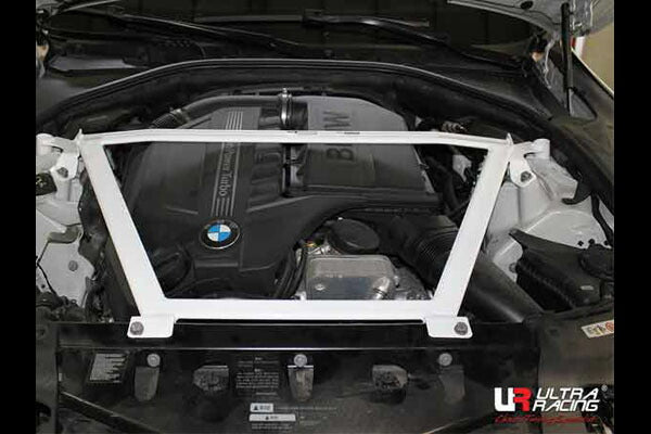 ULTRA RACING フロントタワーバー BMW 6シリーズ F06 6A30 2011/02〜2020/02 TW4-2779