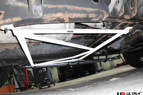 ULTRA RACING リアメンバーブレース HUMMER H2  2003/02〜2010/02 RL4-2074