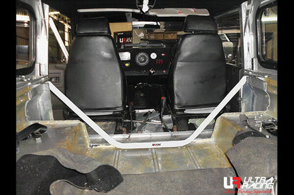 ULTRA RACING ルームバー LAND ROVER ディフェンダー  1983 RO2-2634