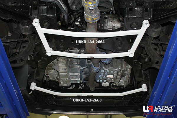 ULTRA RACING フロントメンバーブレース FORD エクスプローラー 1FMHK8 2011/05〜2016/12 LA4-2664