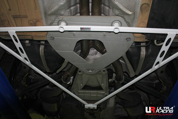 ULTRA RACING リアメンバーブレース BMW Z4 E89 LM30/LM35 2009/05〜2015/12 RL5-2540