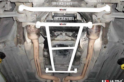 ULTRA RACING フロントメンバーブレース MERCEDES BENZ CLSクラス W219 219376 2005/02〜2011/02 LA4-1484