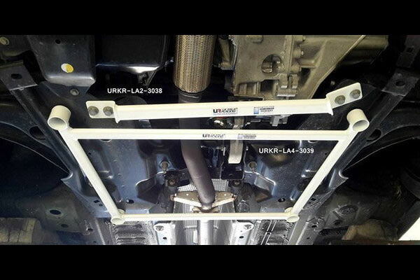 ULTRA RACING フロントメンバーブレース PEUGEOT 208 A9C5F03/A9C5G04/A9X5G04 2012/11〜 LA4-3039