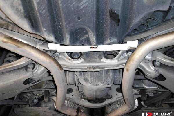 ULTRA RACING リアメンバーブレース MERCEDES BENZ Eクラス W211 211076 2002/06〜2010/02 RL2-1486