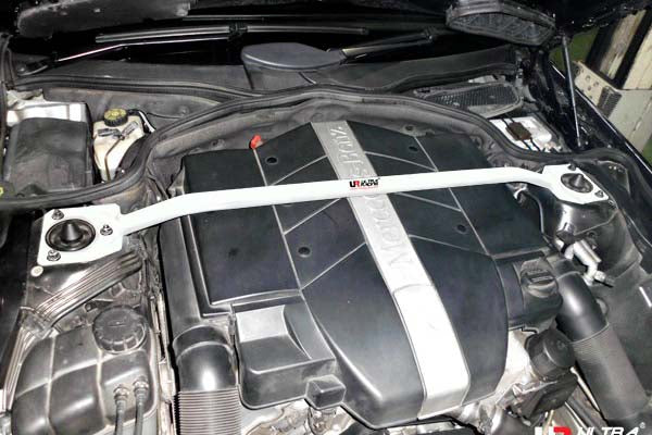 ULTRA RACING フロントタワーバー MERCEDES BENZ SLクラス R230 230467 2001/10〜2013/03 TW2-1586