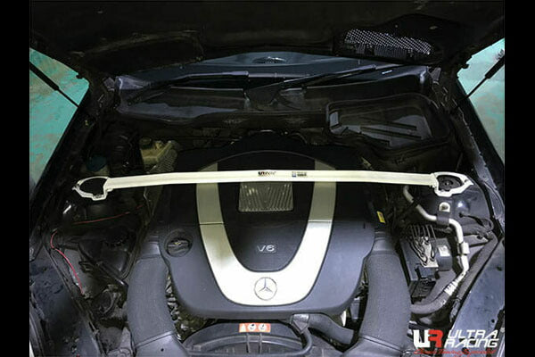 ULTRA RACING フロントタワーバー MERCEDES BENZ SLKクラス R171 171454 2004/09〜2011/07 TW2-1575