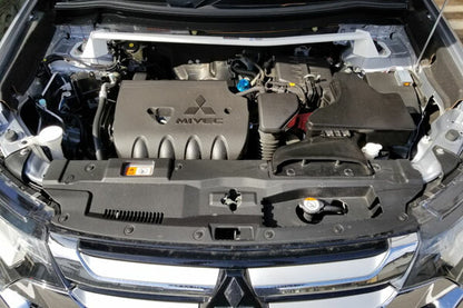 ULTRA RACING フロントタワーバー ミツビシ アウトランダー GF8W 2012/10〜 TW2-3698
