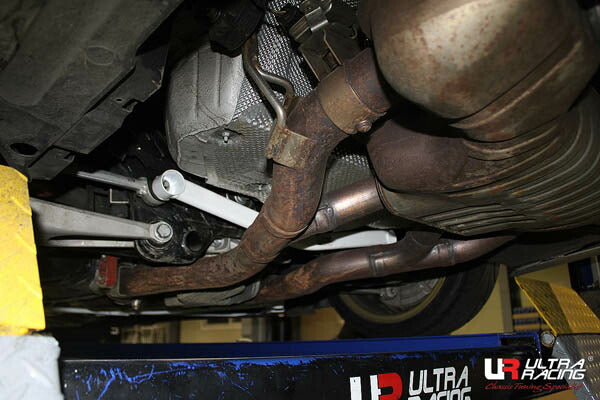 ULTRA RACING リアメンバーブレース BMW M4 F82 3C30 2014/07〜 RL2-3014