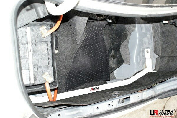 ULTRA RACING リアタワーバー ニッサン シルビア S15 1999/01〜2002/11 RE2-1527
