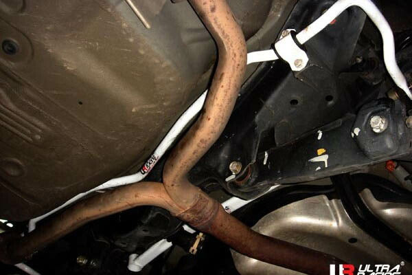 ULTRA RACING リアスタビライザー ホンダ オデッセイ RB3 2008/10〜2013/11 AR19-142