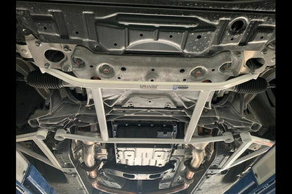 ULTRA RACING フロントメンバーブレース ニッサン スカイライン RV37 2014/02〜 LA4-1445
