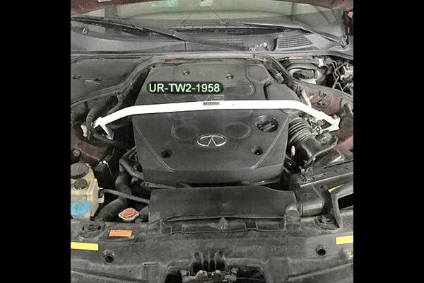 ULTRA RACING フロントタワーバー ニッサン スカイライン V35 2001/06〜2007/10 TW2-1958